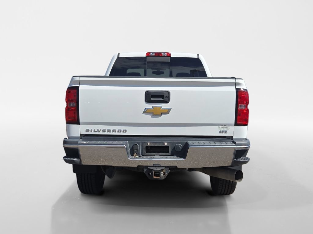 Used 2015 Chevrolet Silverado 2500 LTZ AWD/4WD image 5