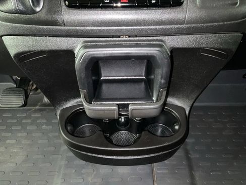 Used 2025 RAM ProMaster 2500 w/ Convenience Group FWD image 19