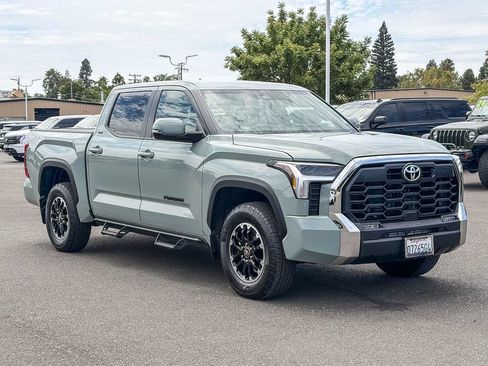 Used 2025 Toyota Tundra SR5 w/ TRD Off-Road Package AWD/4WD image 5