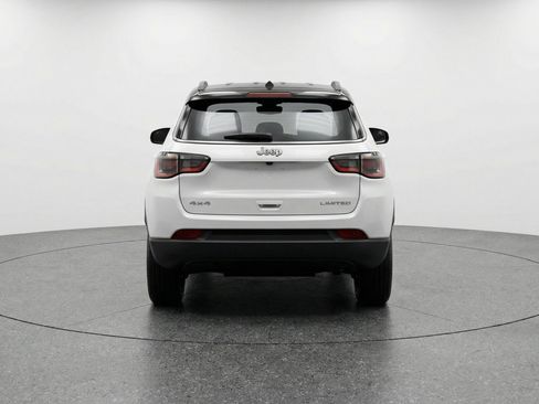 Used 2025 Jeep Compass Limited AWD/4WD image 7