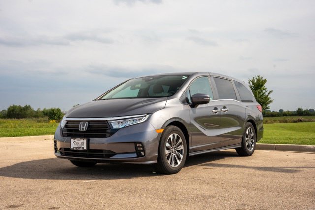 Used 2023 Honda Odyssey EX-L image 3