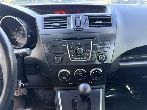 Used 2013 MAZDA MAZDA5 Sport FWD image 31