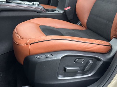 Certified 2025 MAZDA CX-5 Carbon Edition image 16