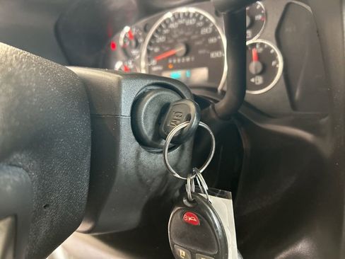 Used 2023 GMC Savana 3500 w/ Power Convenience Package image 38