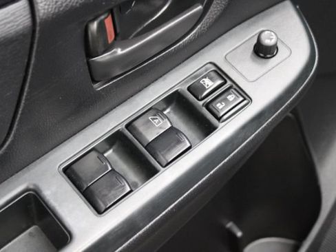 Used 2014 Subaru Impreza 2.0i AWD/4WD image 9