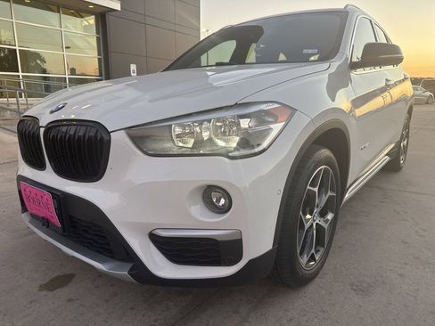 Used 2018 BMW X1 xDrive28i image 3