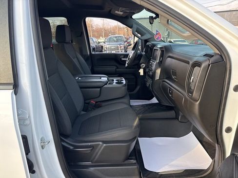 Used 2022 Chevrolet Silverado 2500 Custom w/ Custom Convenience Package image 37