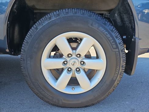 Used 2013 Nissan Titan SV w/ SV Premium Utility Pkg image 34