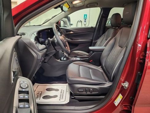 Certified 2025 Buick Encore GX Avenir w/ Avenir Technology Package image 12