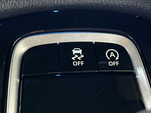 Certified 2023 Toyota Corolla Cross XLE w/ Convenience Package image 18