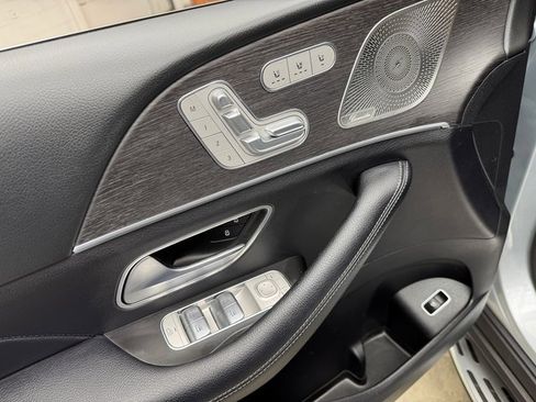Certified 2022 Mercedes-Benz GLS 450 4MATIC image 11