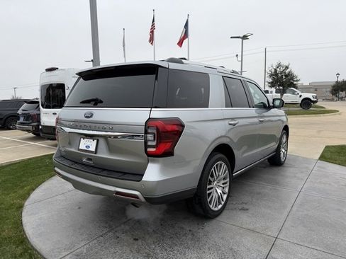 Certified 2024 Ford Expedition Limited image 6