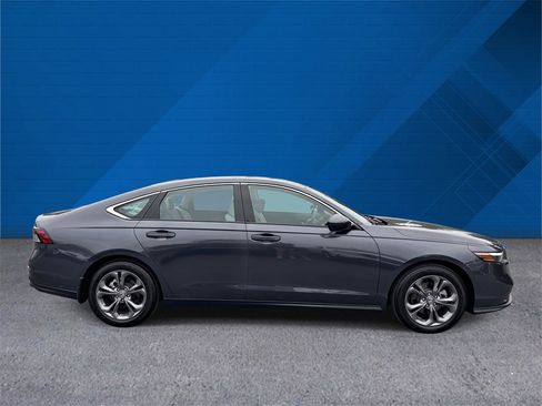 Used 2024 Honda Accord EX image 10