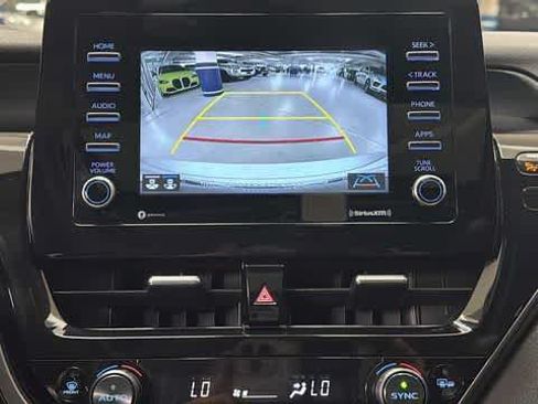 Used 2023 Toyota Camry SE w/ Cold Weather Package FWD image 19