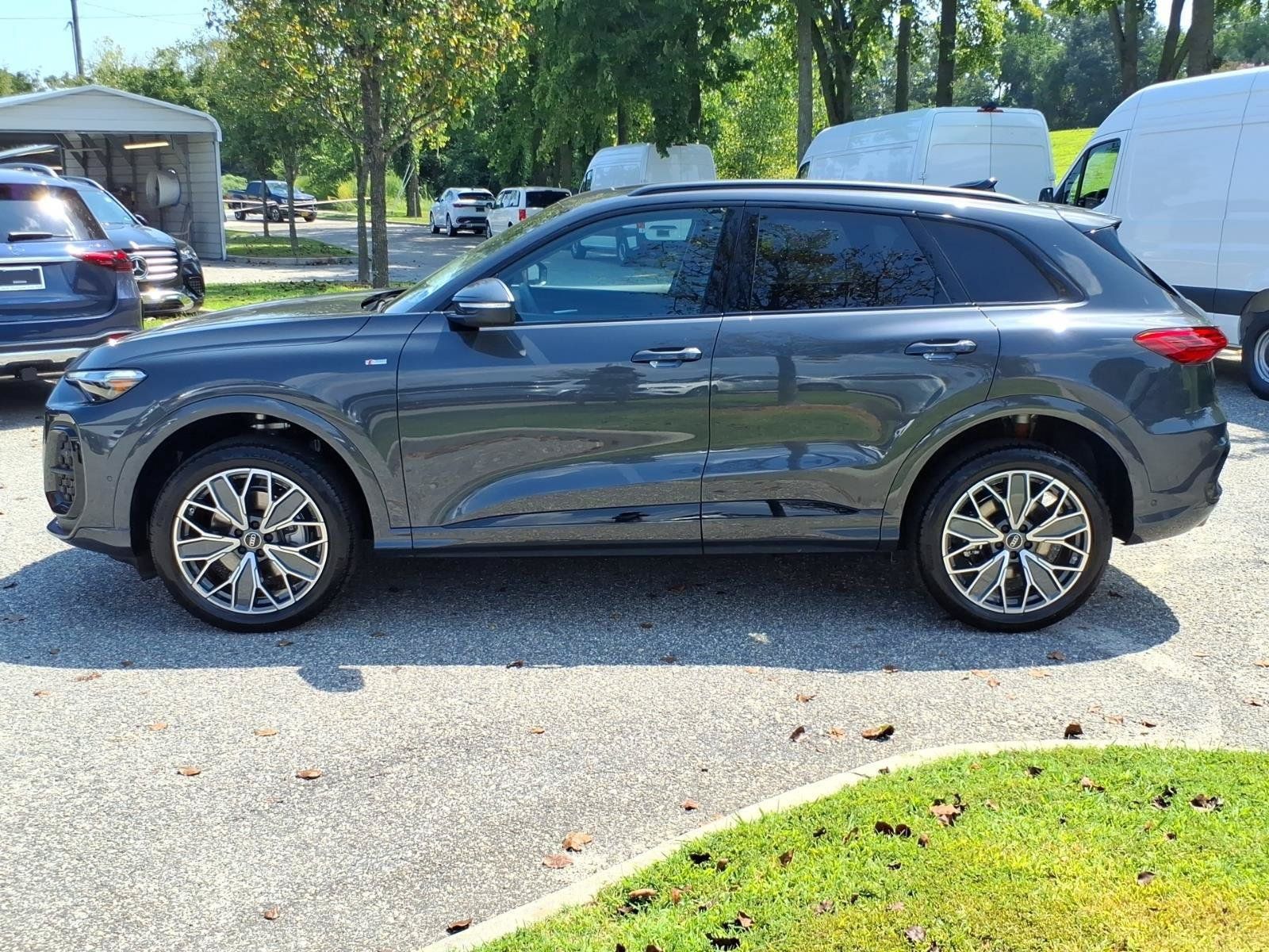 New 2026 Audi Q5 Premium Plus AWD/4WD image 3