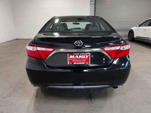 Used 2017 Toyota Camry SE FWD image 4