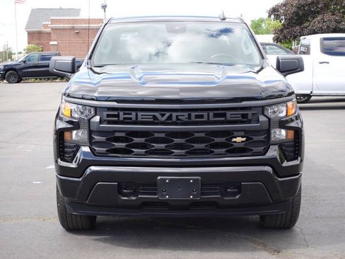 Used 2023 Chevrolet Silverado 1500 Custom AWD/4WD image 6