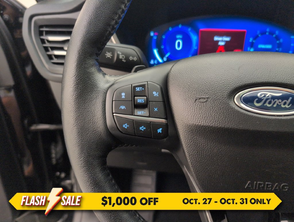 Certified 2020 Ford Escape Titanium AWD/4WD image 38