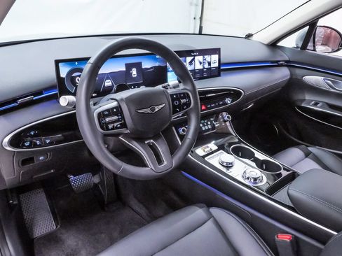Certified 2026 Genesis GV70 2.5T AWD/4WD image 2