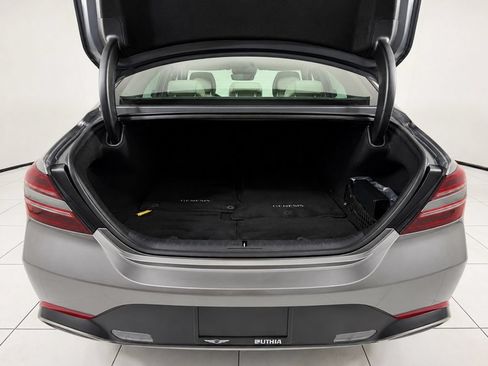 Used 2025 Genesis G70 2.5T RWD image 32