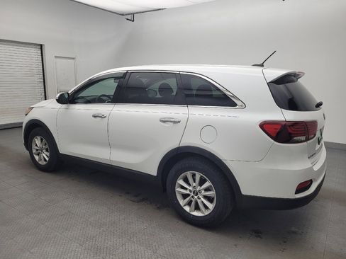 Used 2019 Kia Sorento LX image 3