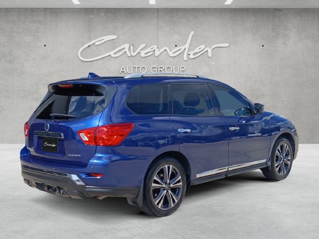 Used 2020 Nissan Pathfinder Platinum FWD image 17