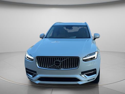 Used 2025 Volvo XC90 B6 Ultra w/ Protection Package AWD/4WD image 2