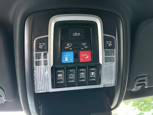 Used 2025 RAM 1500 Big Horn AWD/4WD image 22