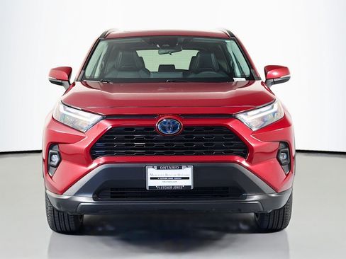 Used 2022 Toyota RAV4 XLE Premium AWD/4WD image 3