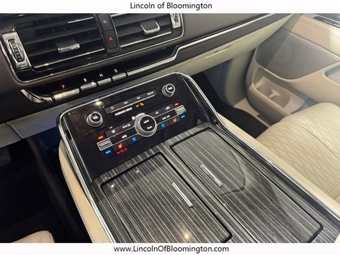 Used 2022 Lincoln Navigator L Black Label image 31