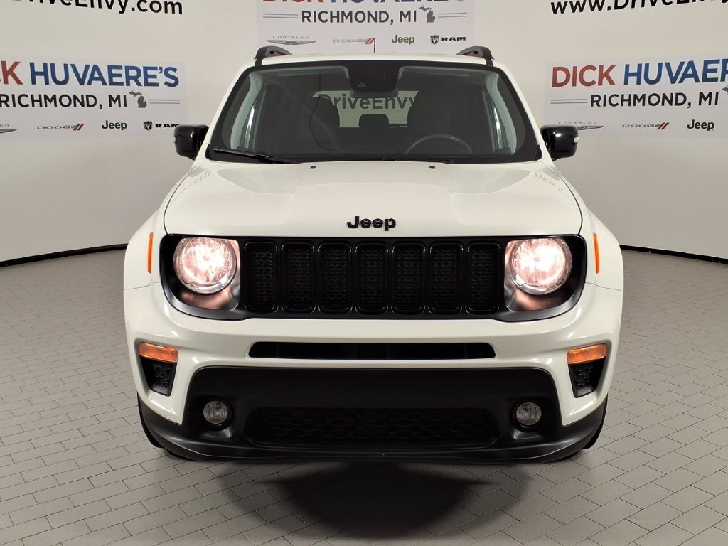 Used 2023 Jeep Renegade Altitude AWD/4WD image 2