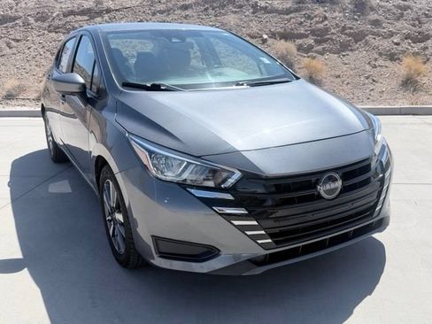 Used 2024 Nissan Versa SV FWD image 3