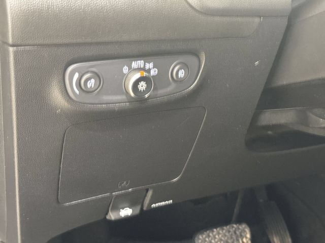 Used 2021 Buick Encore GX Preferred w/ Cold Weather Comfort Package FWD image 33