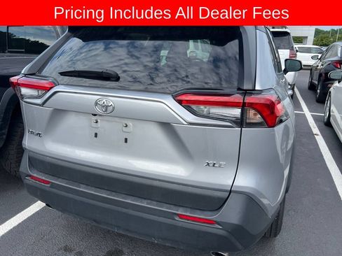 Used 2025 Toyota RAV4 XLE FWD image 3