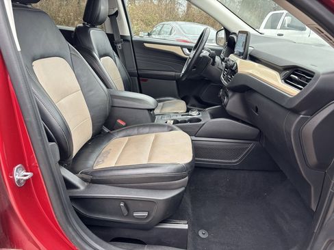 Used 2021 Ford Escape Titanium w/ Titanium Elite Package image 30