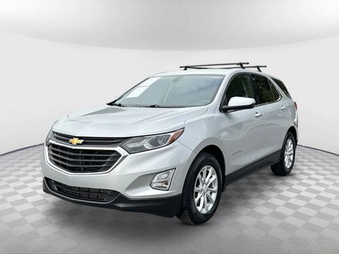 Used 2018 Chevrolet Equinox LT image 3