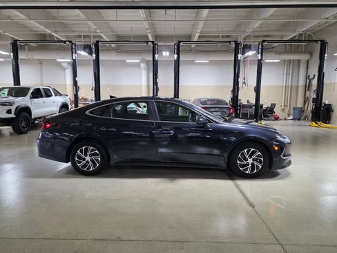 Used 2021 Hyundai Sonata Blue FWD image 8