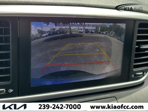 Used 2020 Kia Sportage LX FWD image 28