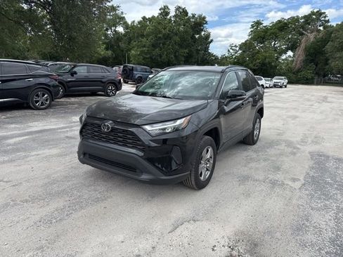 Used 2024 Toyota RAV4 XLE FWD image 2