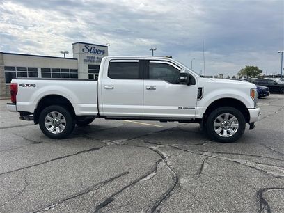 New 2025 Ford F350 Platinum w/ Tremor Off-Road Package