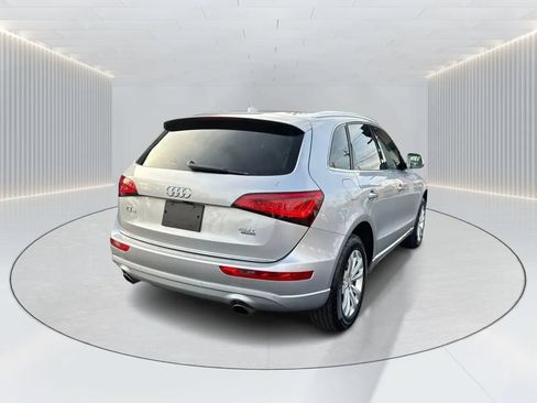 Used 2016 Audi Q5 2.0T Premium Plus w/ Technology Package AWD/4WD image 4
