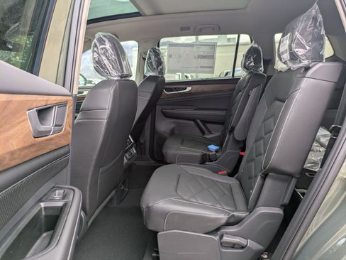 New 2026 Volkswagen Atlas SE AWD/4WD image 16
