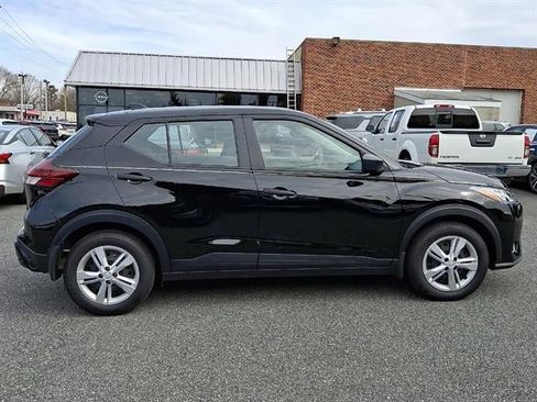 Used 2024 Nissan Kicks S image 7