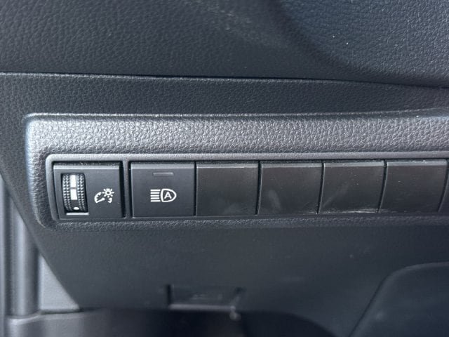 Used 2024 Toyota Corolla LE FWD image 21