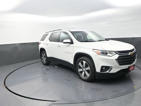 Used 2019 Chevrolet Traverse LT w/ LT Premium Package AWD/4WD image 37