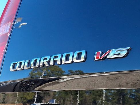 Used 2020 Chevrolet Colorado Z71 AWD/4WD image 34