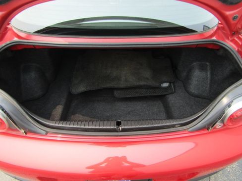 Used 2004 MAZDA RX-8 w/ AT Grand Touring Pkg RWD image 30