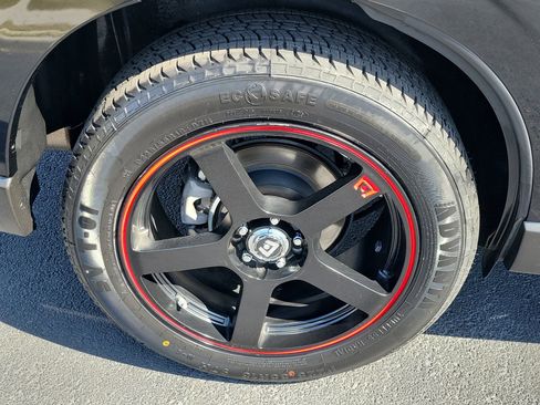 Used 2018 Subaru Forester 2.5i Touring AWD/4WD image 10