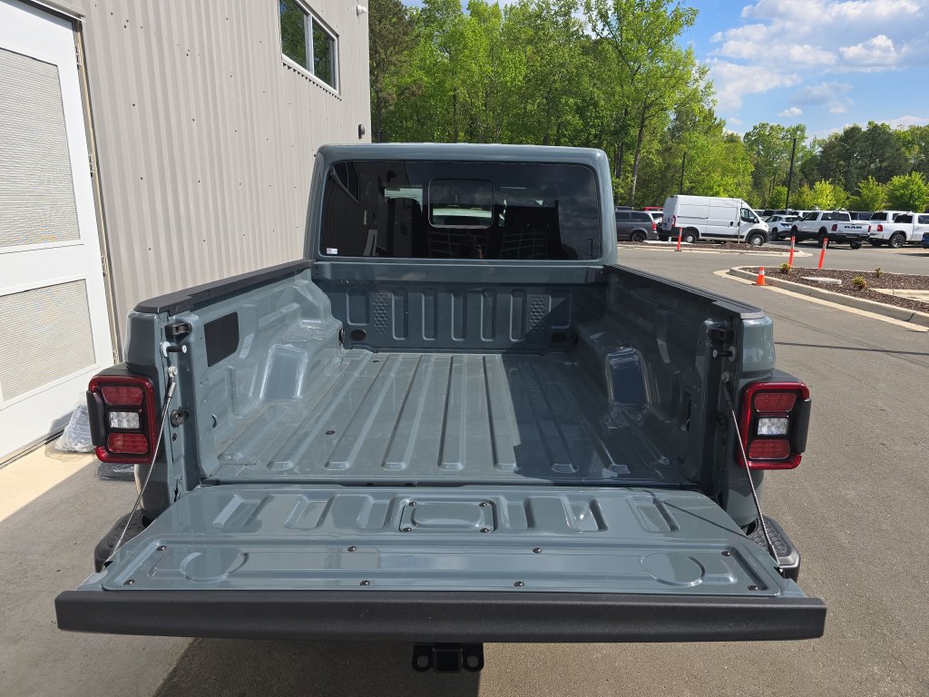 New 2026 Jeep Gladiator Mojave AWD/4WD image 13
