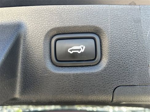 Certified 2023 Hyundai Santa Fe Limited image 12
